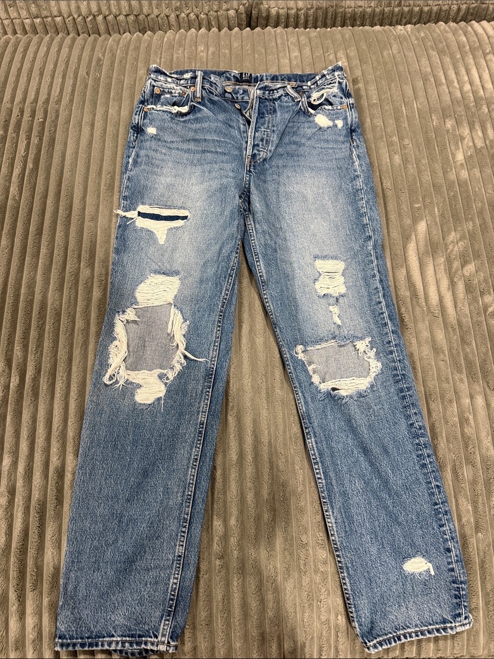 GAP Cheeky Straight Distressed Women’s Blue Jeans